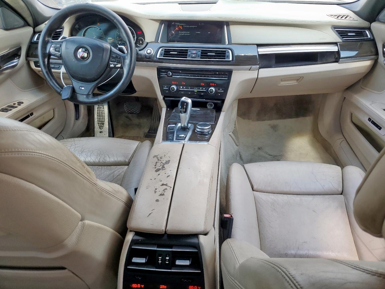 BMW 7 Series I Image 12