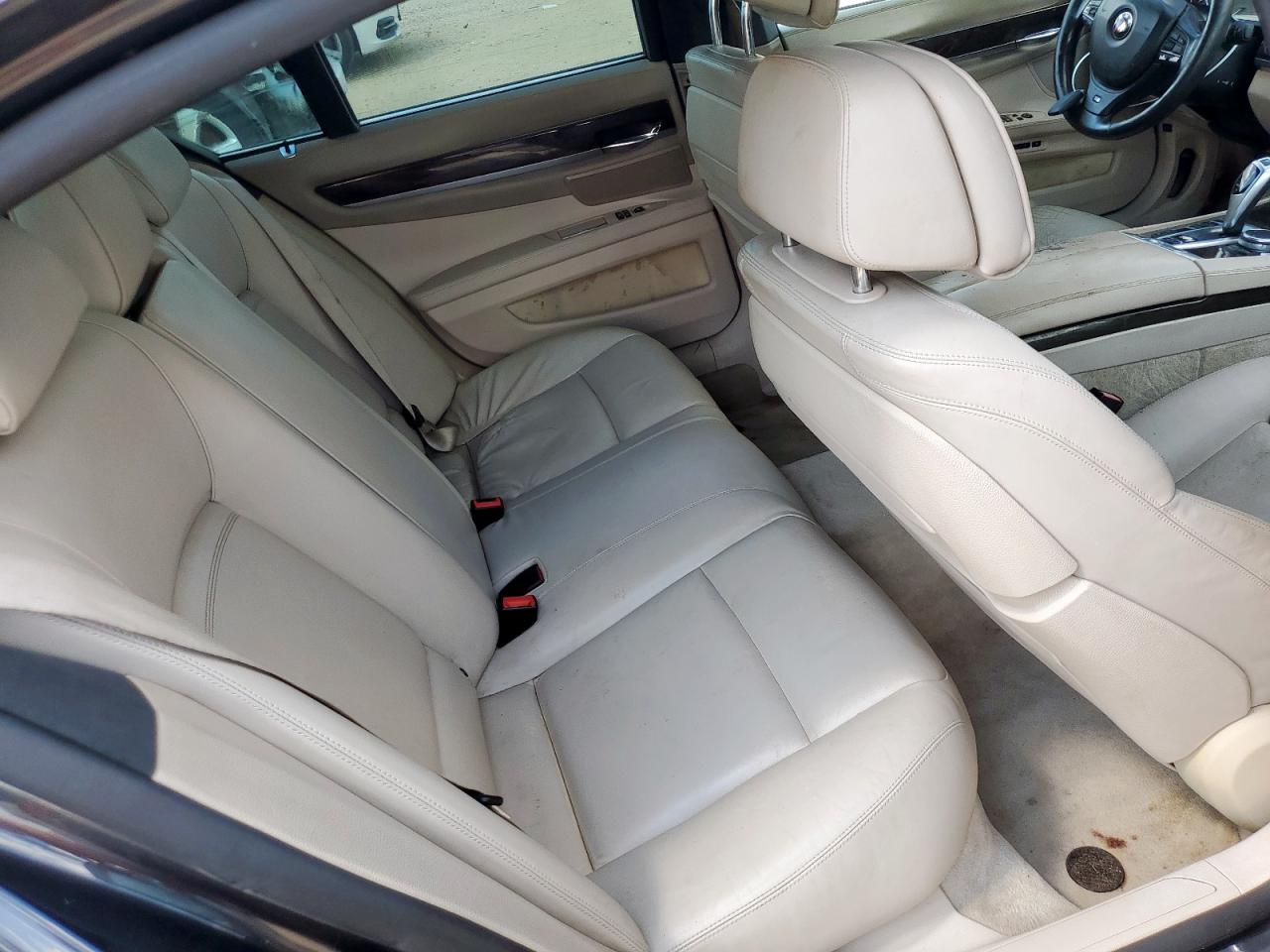 BMW 7 Series I Image 11