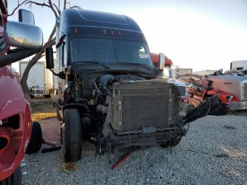  Salvage Freightliner Cascadia 1