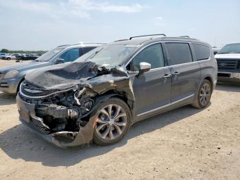 Salvage Chrysler Pacifica