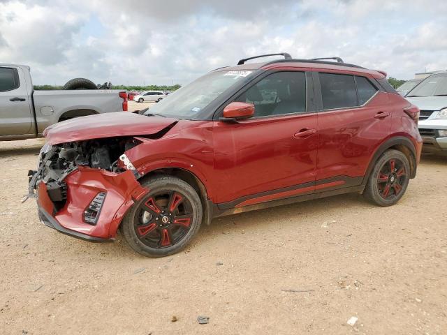  Salvage Nissan Kicks