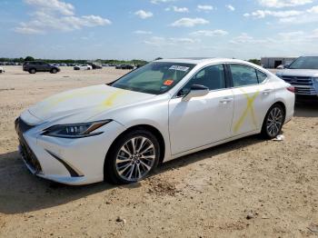 Salvage Lexus Es