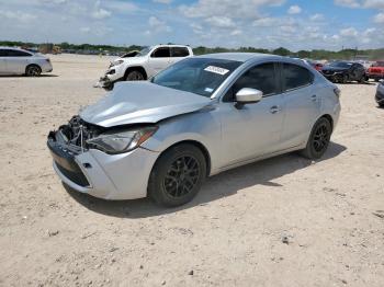  Salvage Toyota Yaris