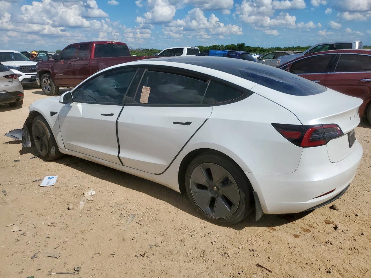 Tesla Model 3 Image 3