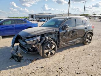  Salvage Volvo XC40