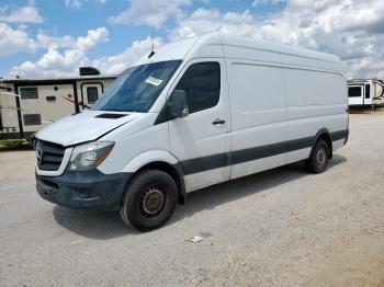  Salvage Mercedes-Benz Sprinter