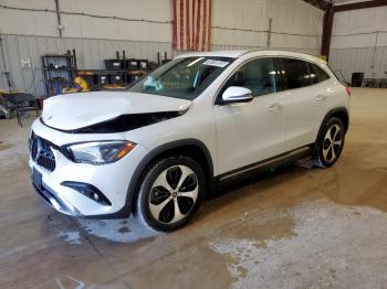 Salvage Mercedes-Benz GLA