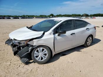  Salvage Nissan Versa