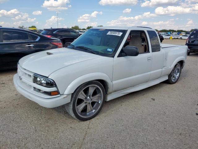  Salvage Chevrolet S-10
