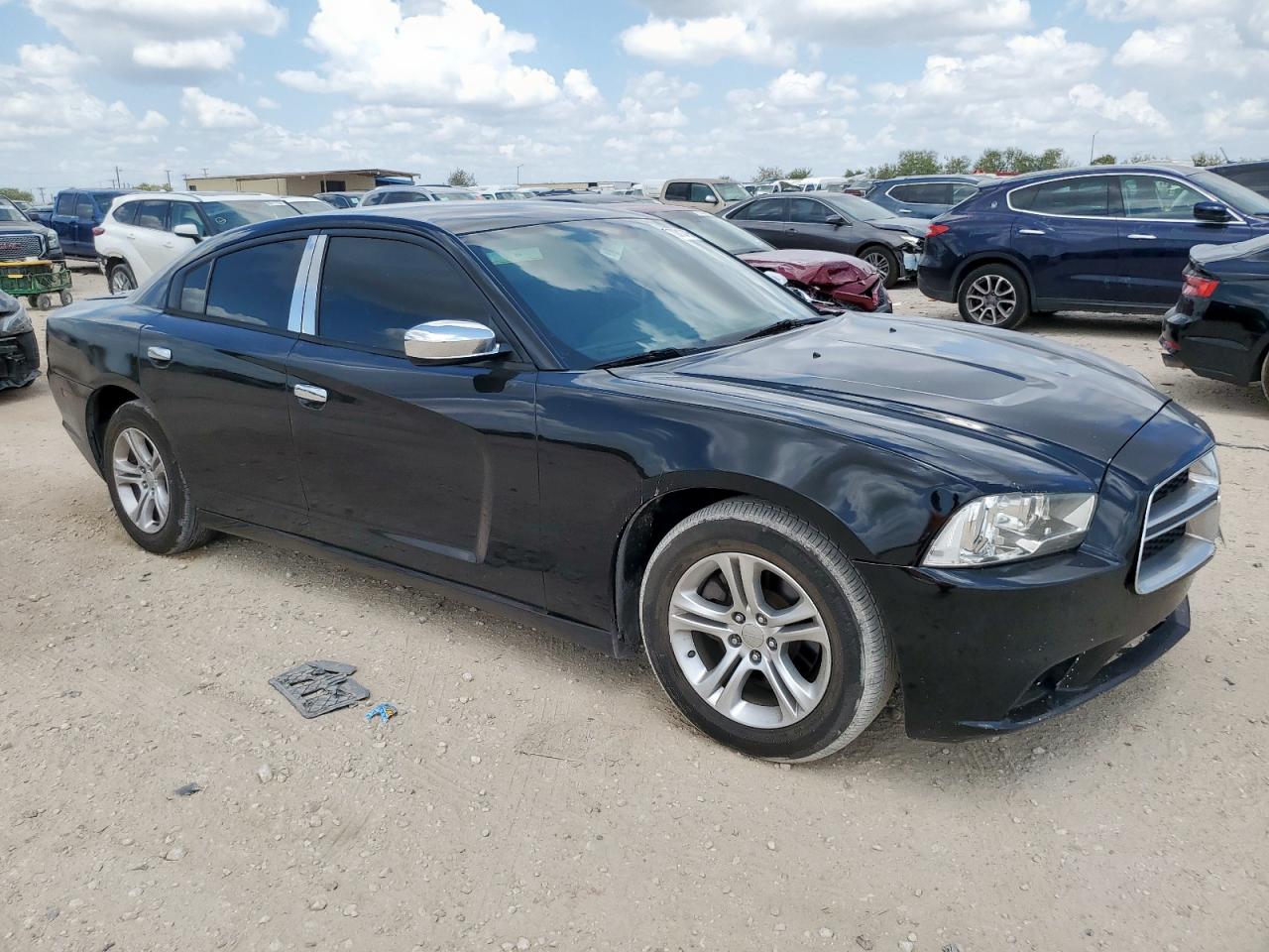 Dodge Charger Se Image 6