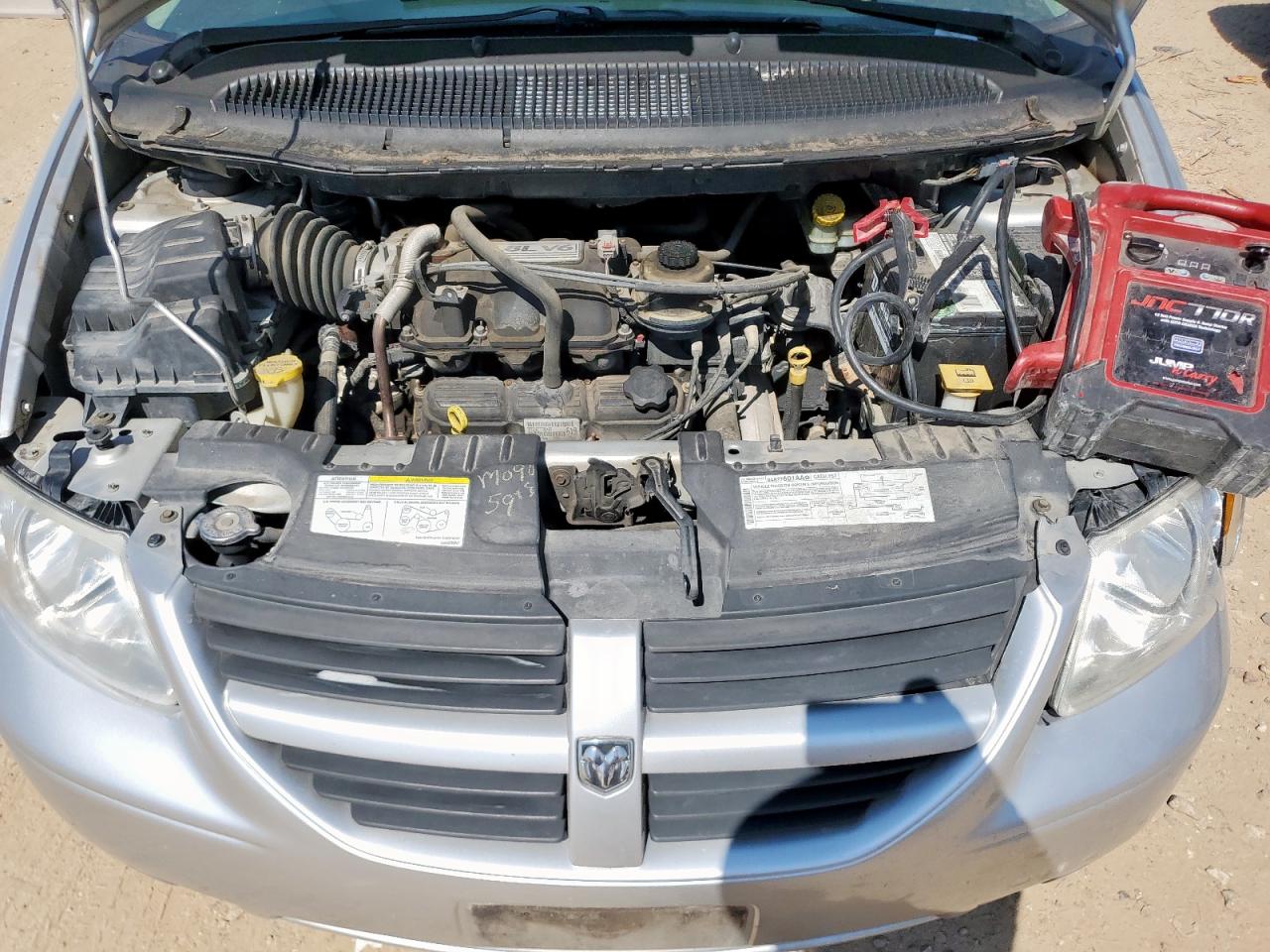 Dodge Caravan Sxt Image 12