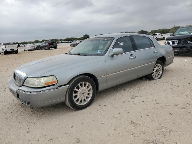  Salvage Lincoln Towncar