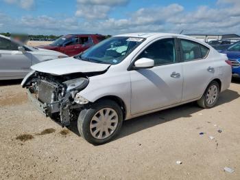  Salvage Nissan Versa