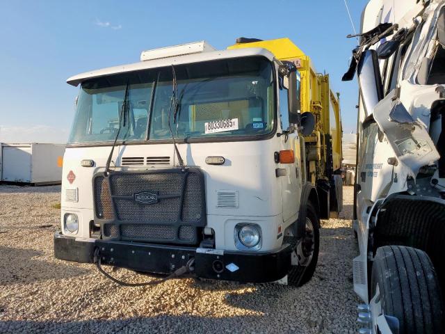 Autocar Llc Xpeditor Image 4