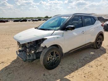  Salvage Nissan Kicks