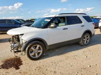  Salvage Ford Explorer