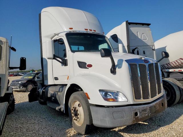  Salvage Peterbilt Tractor 579