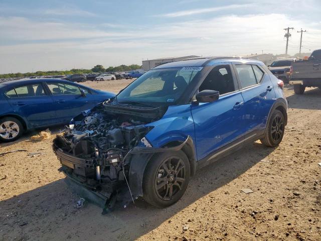  Salvage Nissan Kicks