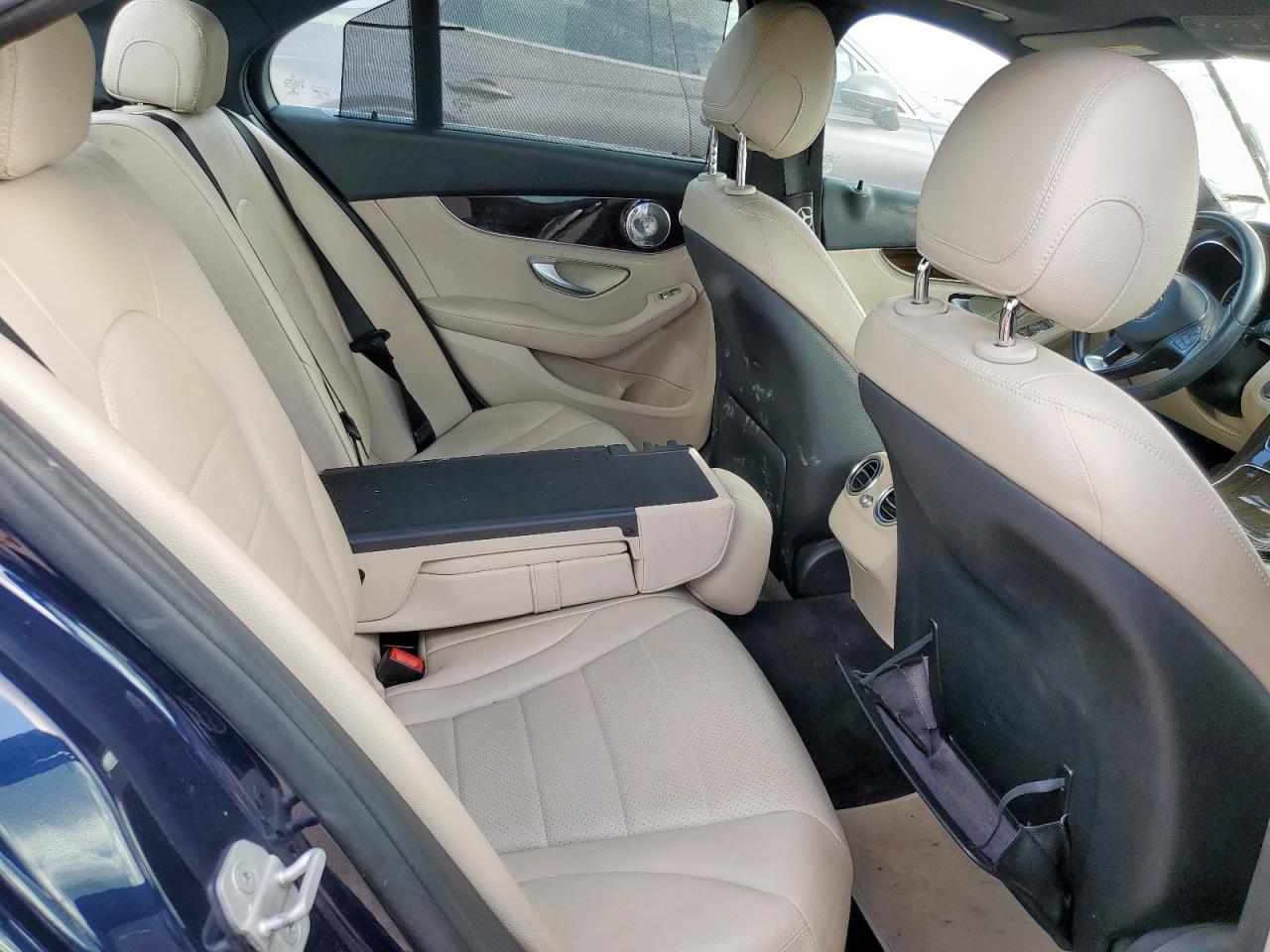 Merz C-Class 300 4matic Image 9