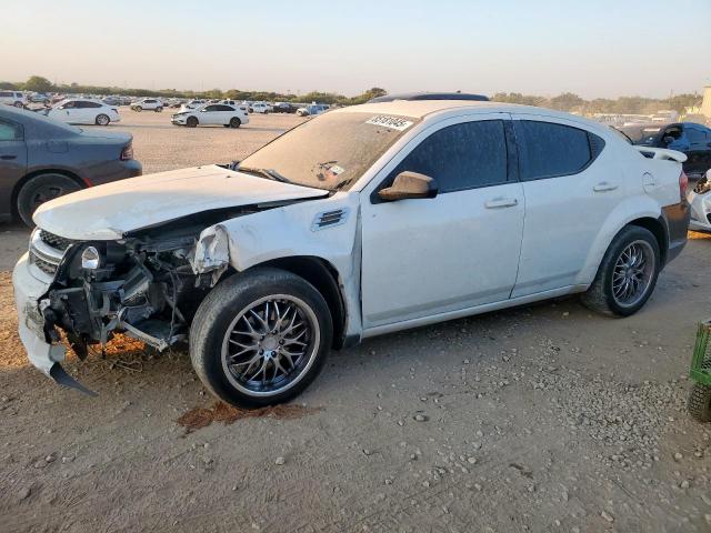  Salvage Dodge Avenger