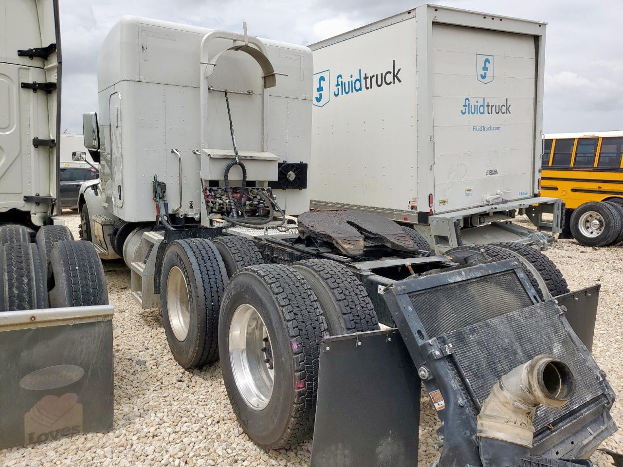 Peterbilt 579 Image 5