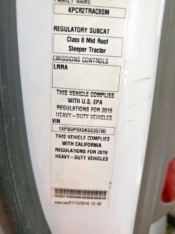 Peterbilt 579 Image 6