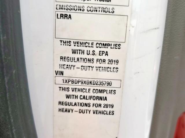 Peterbilt 579 Image 6