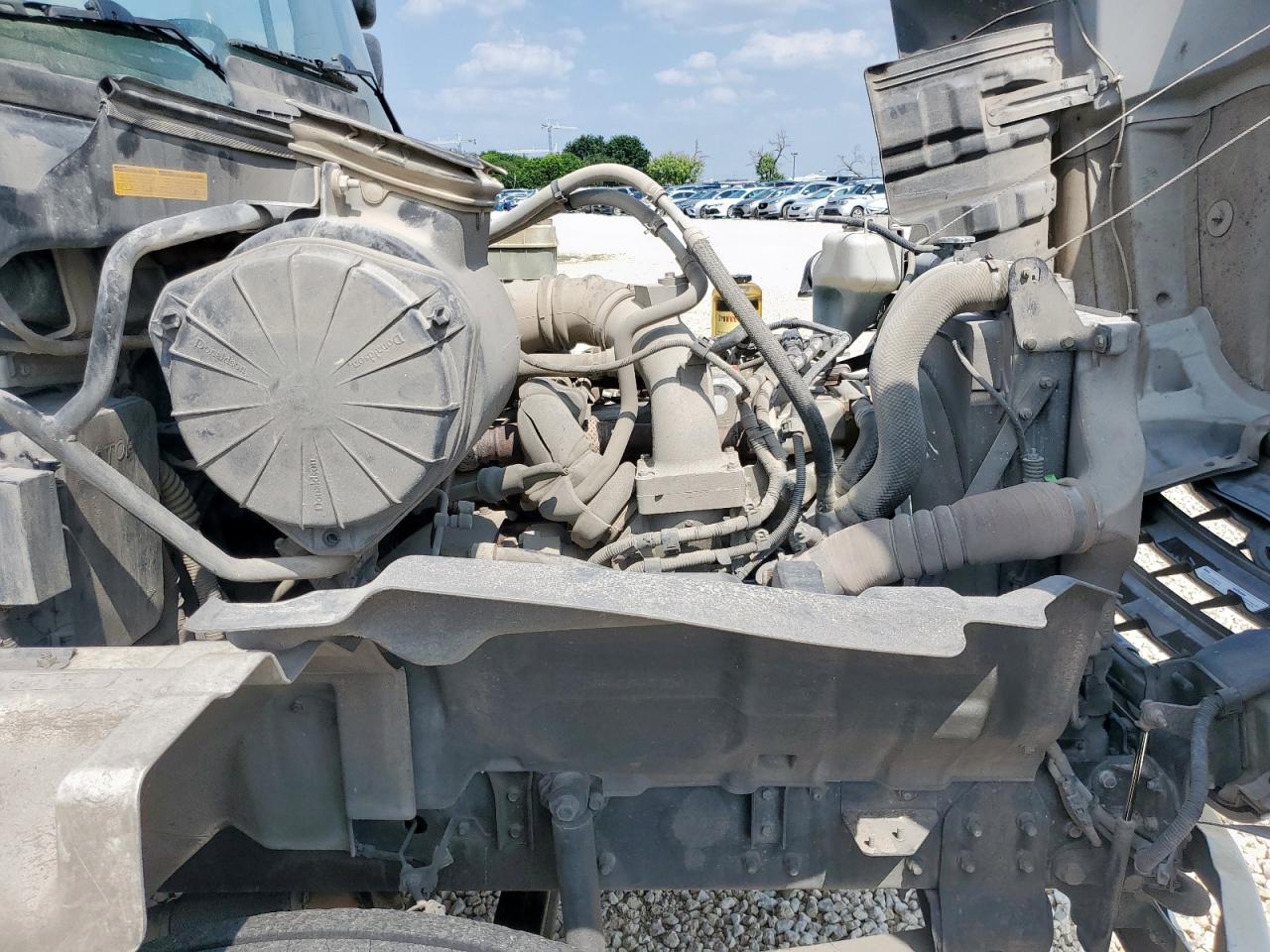 Hino 258 268 Image 9