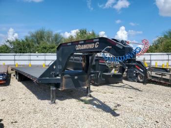  Salvage Diamond C Flatbed Tr
