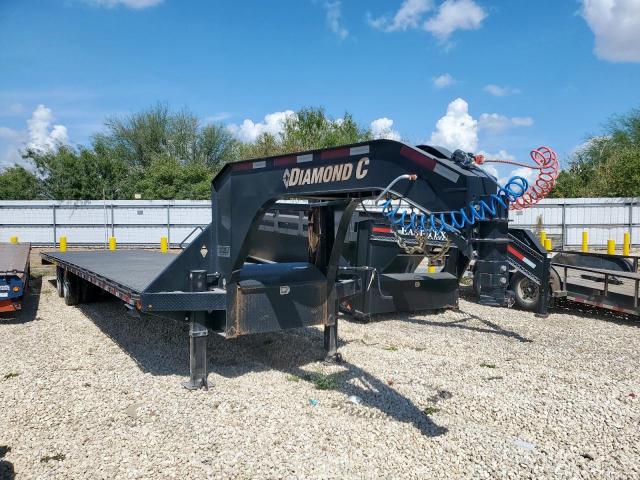  Salvage Diamond C Flatbed Tr