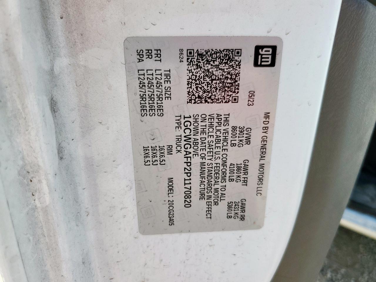 Chevrolet Express Image 3