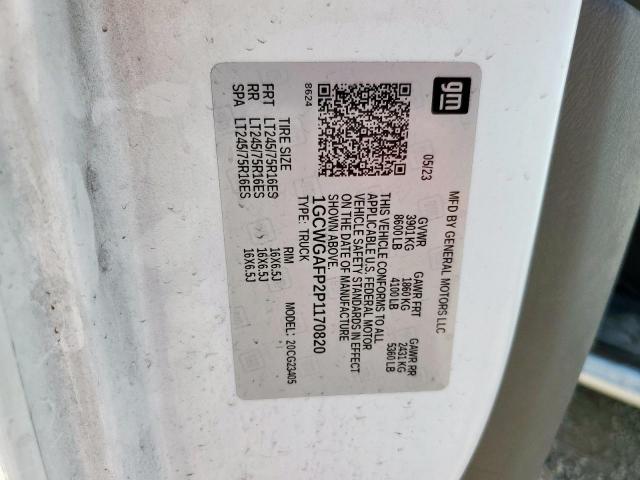 Chevrolet Express Image 3