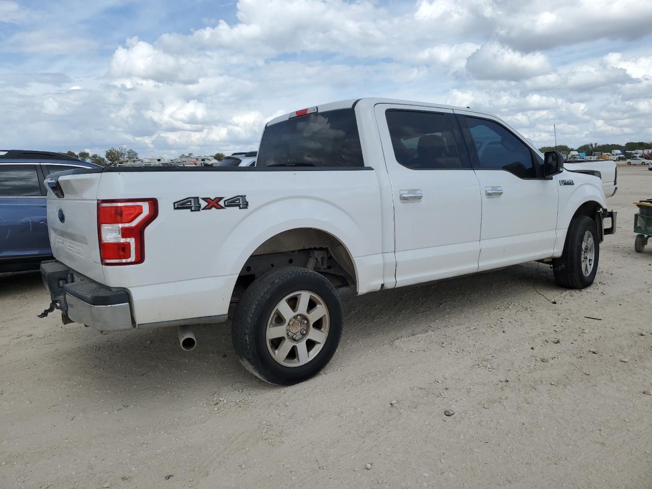 Ford F-150 Supercrew Image 9