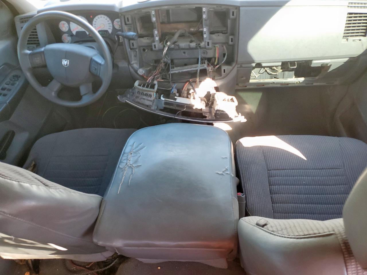 Dodge Ram 2500 St Image 2