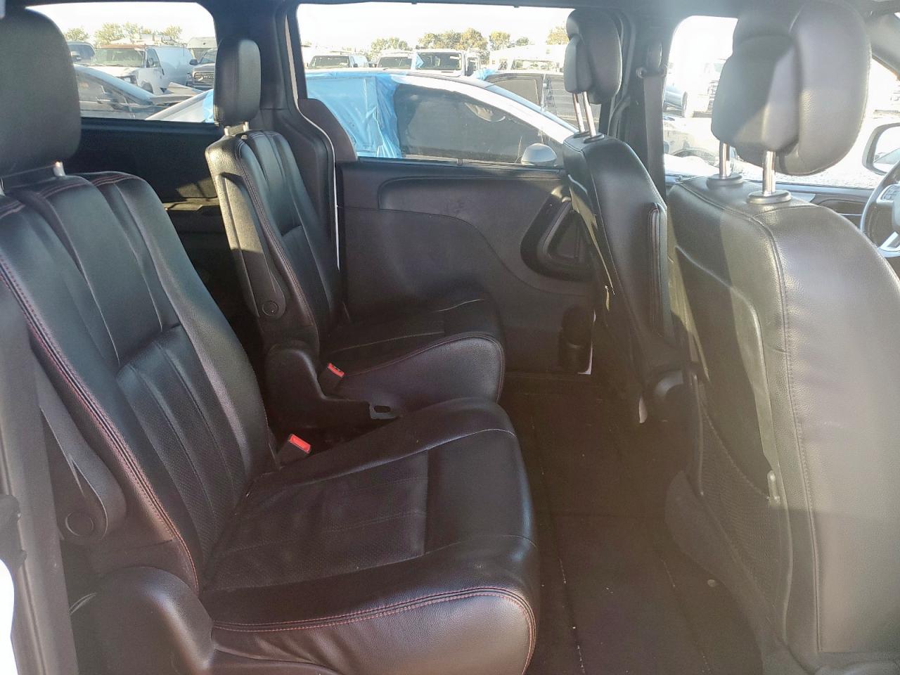 Dodge Caravan Gt Image 6