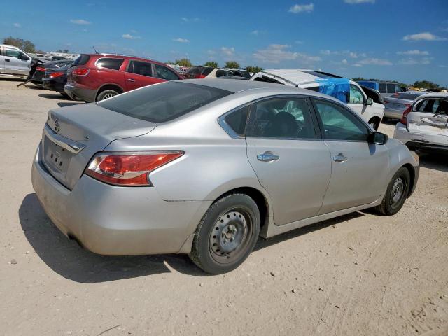 Nissan Altima 2.5 Image 12