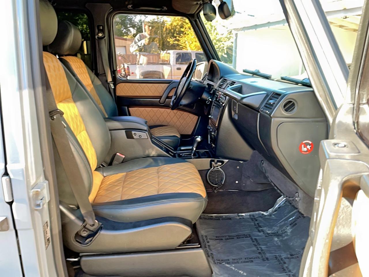 Mercedes-Benz G-Class 500 Image 10