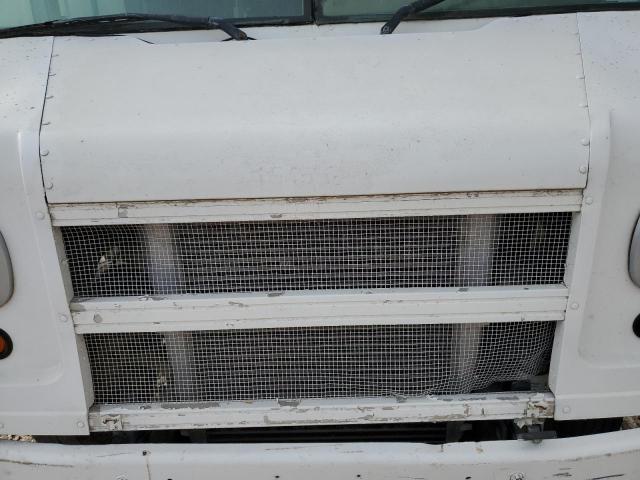 Freightliner Chassis M M Line Walk-in Van Image 11