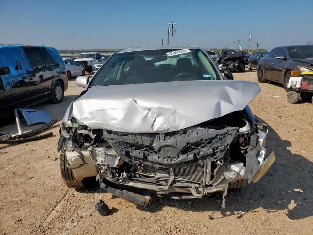 Toyota Corolla Base Image 5