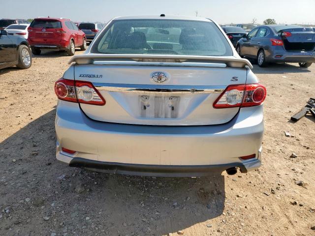 Toyota Corolla Base Image 12