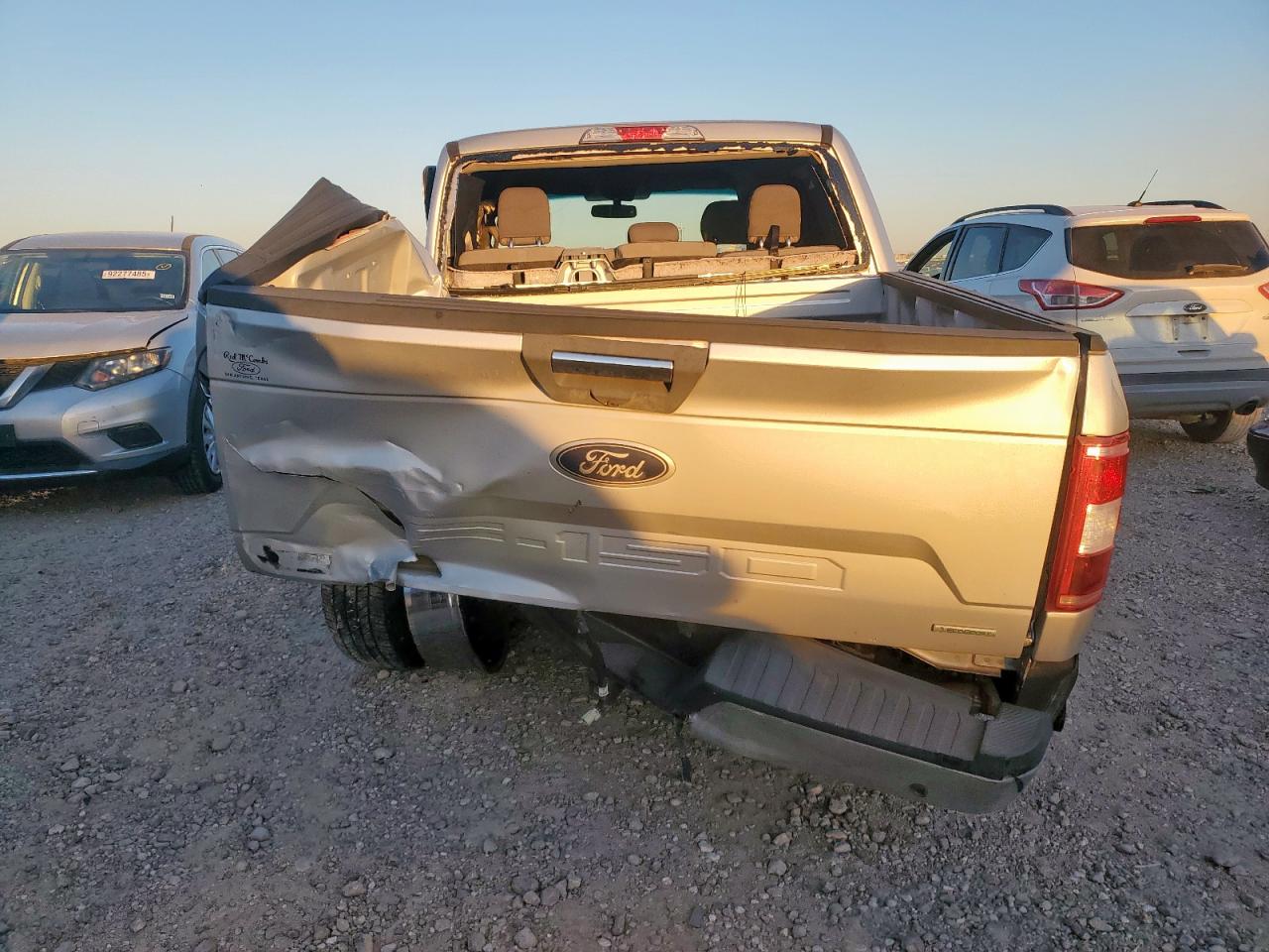 Ford F-150 Supercrew Image 12