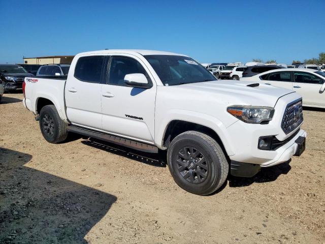 Toyota Tacoma Double Cab Image 4