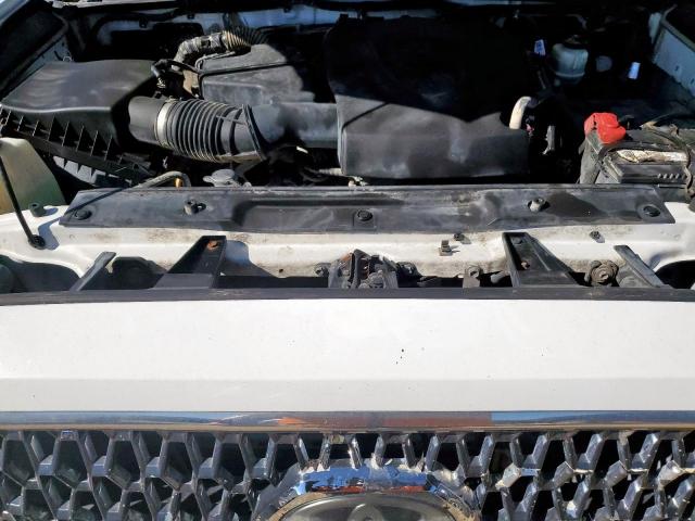 Toyota Tacoma Double Cab Image 12