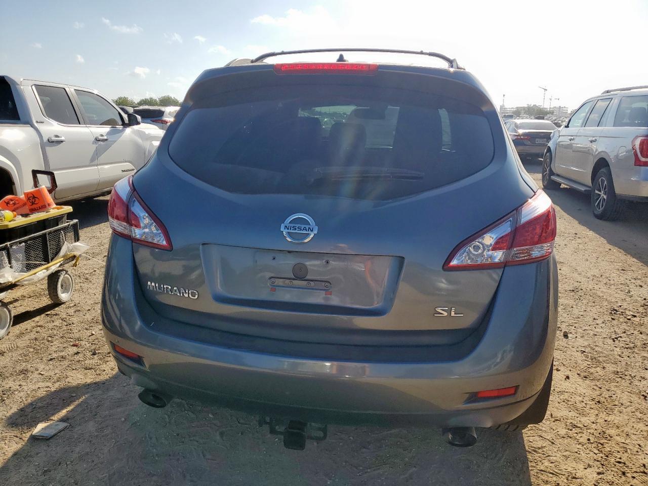 Nissan Murano S Image 3
