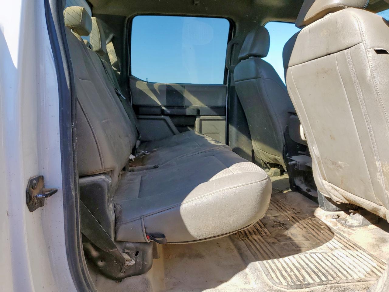 Ford F-250 Super Duty Image 9