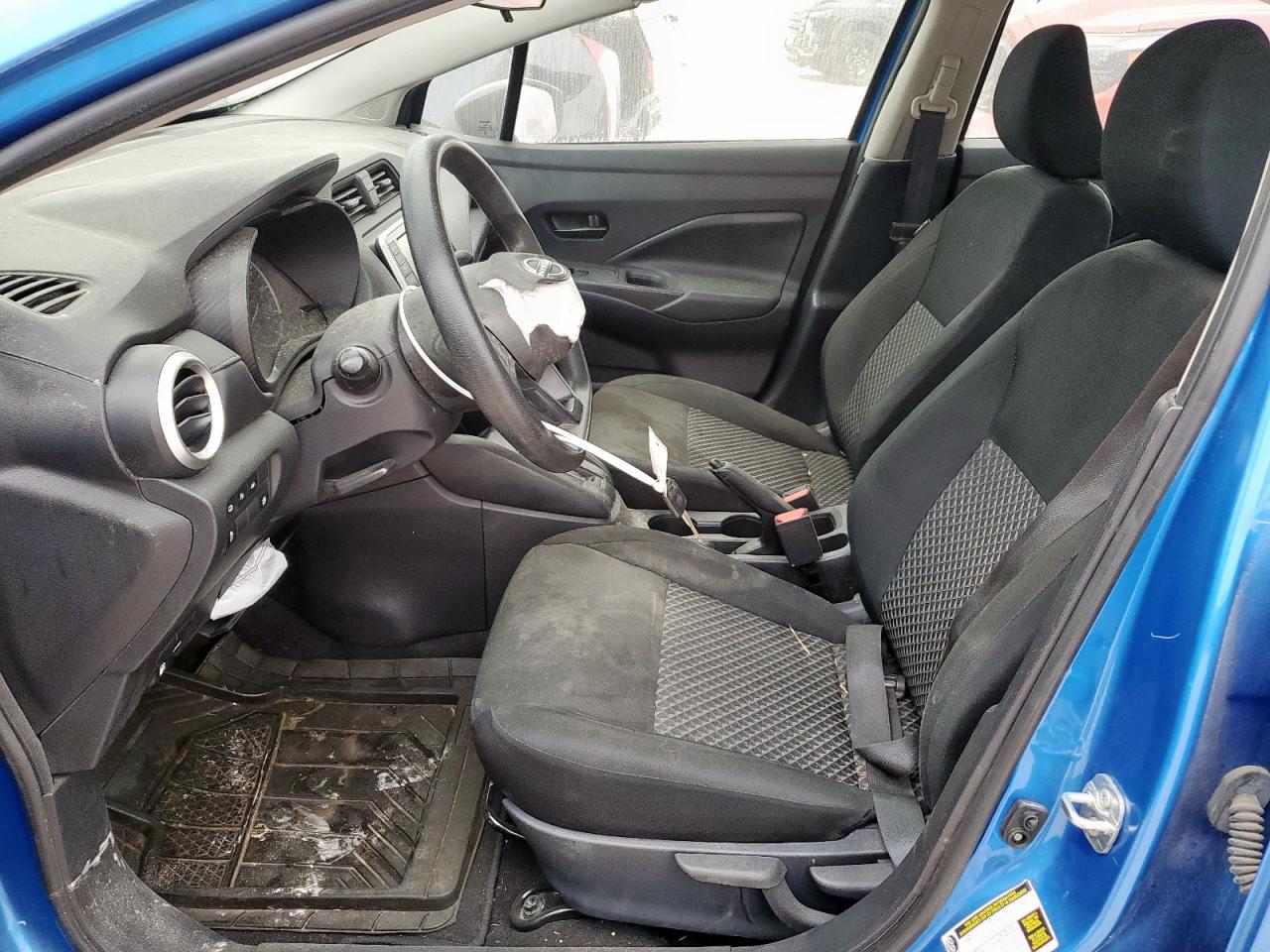 Nissan Versa S Image 10