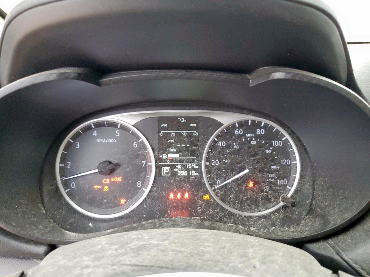 Nissan Versa S Image 11