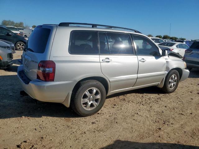 Toyota Highlander Base Image 4