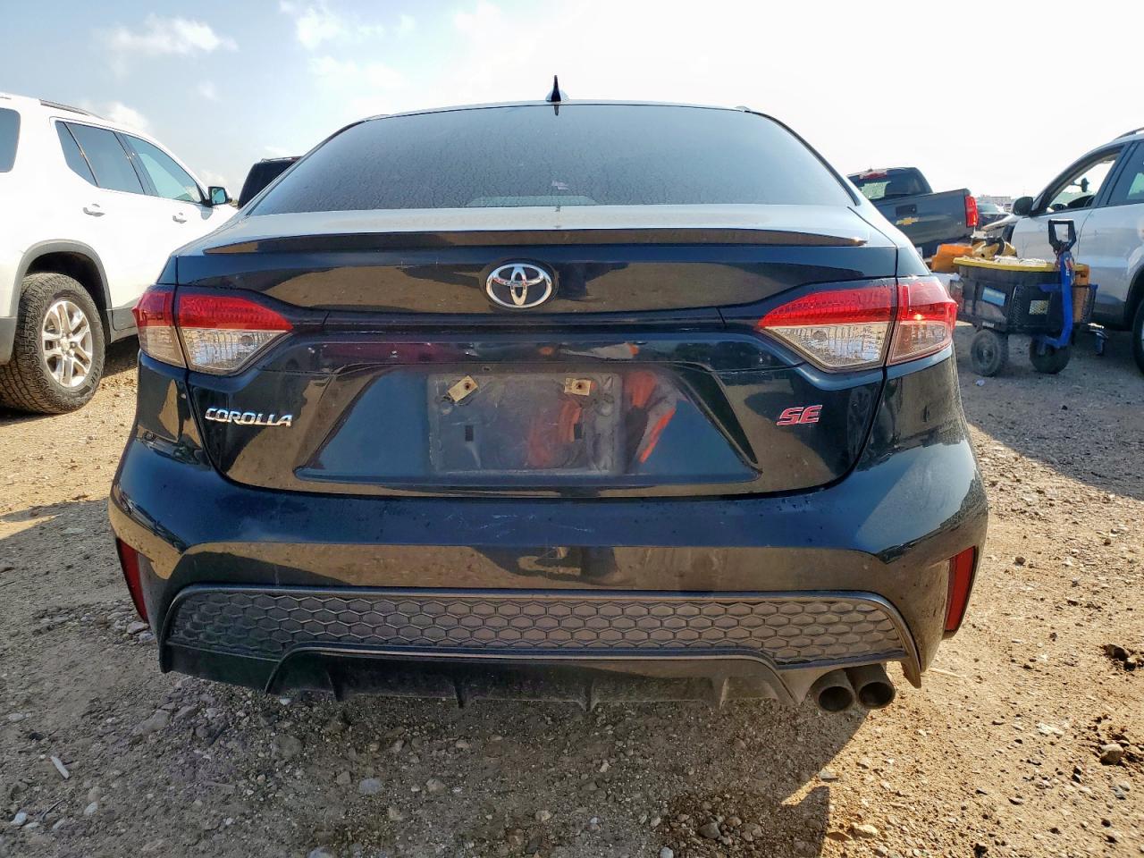 Toyota Corolla Se Image 7