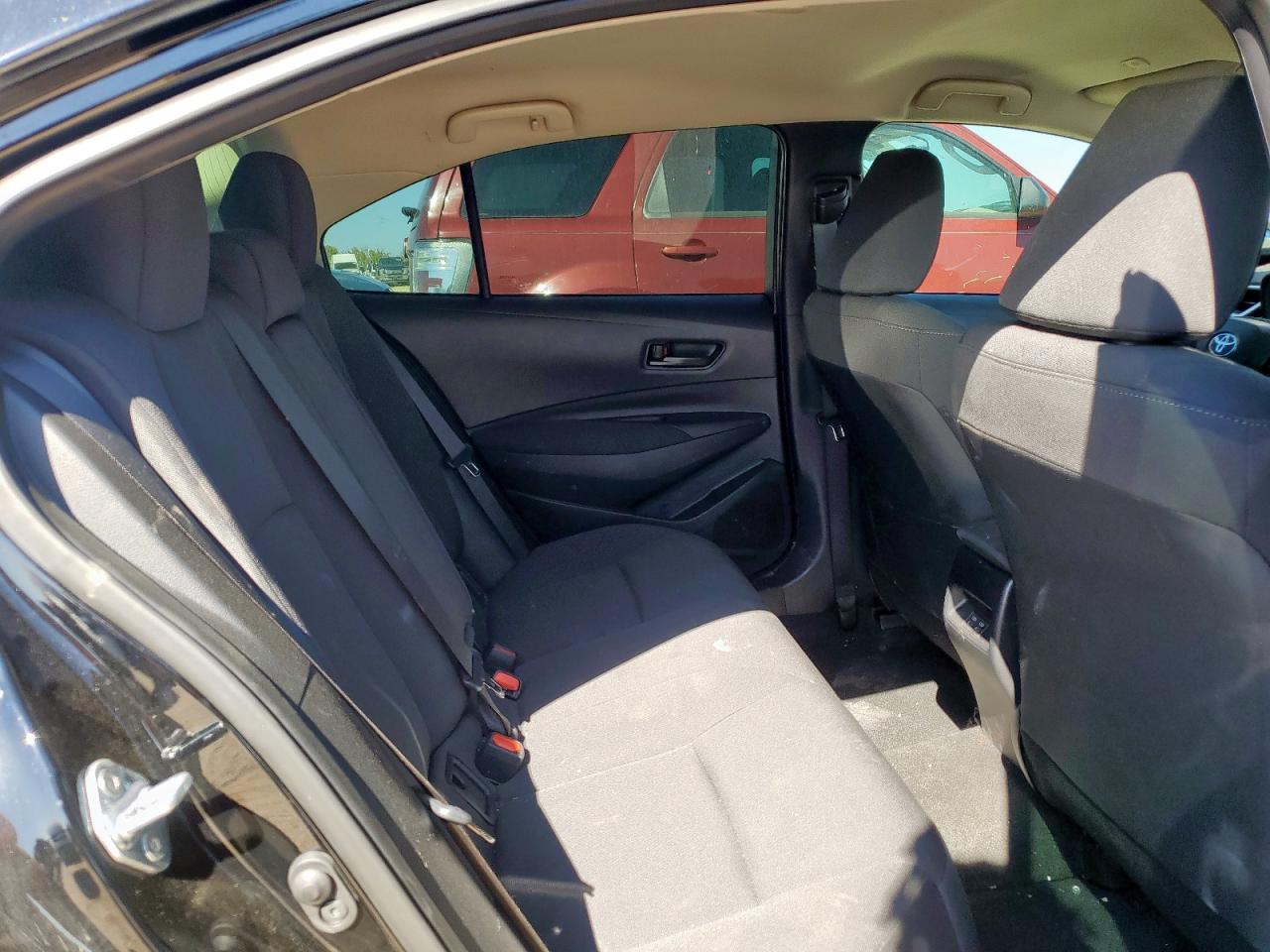 Toyota Corolla Le Image 6